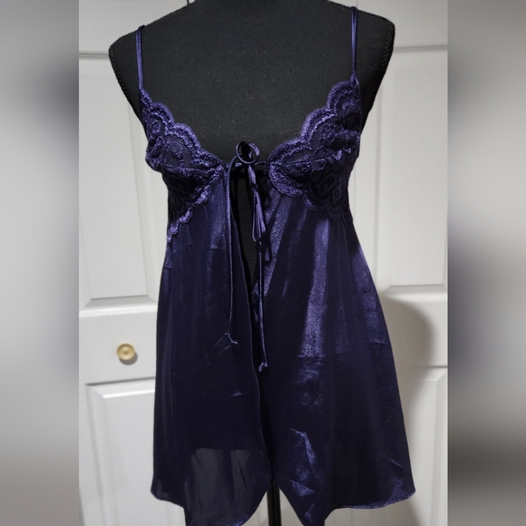 Elegant Purple Lace Nightgown - Picture 1 of 5